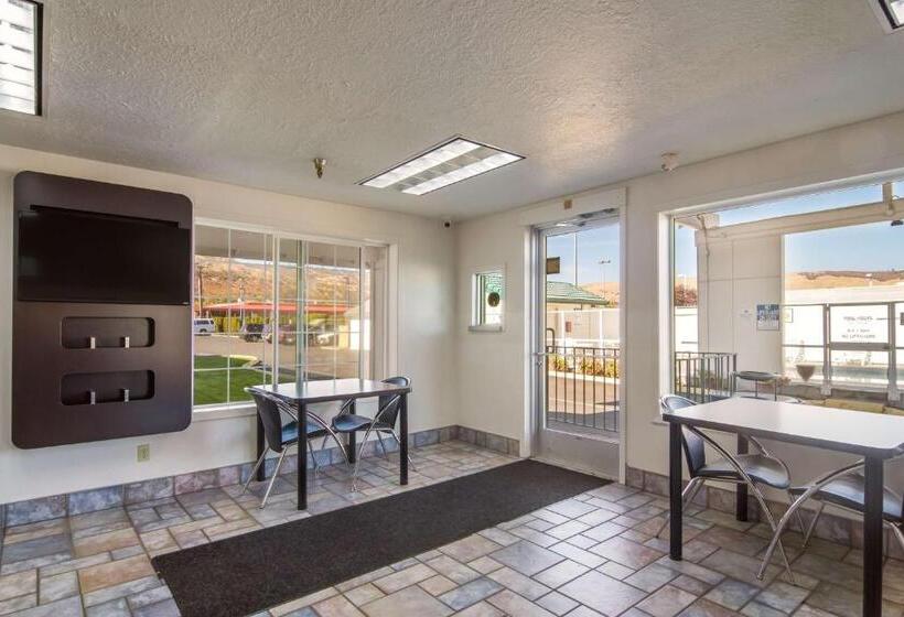 四人标准间, Motel 6the Dalles, Or