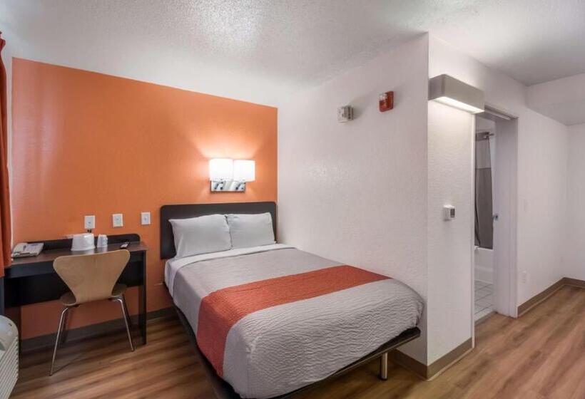 Номер Стандарт Адаптированный для Инвалидов, Motel 6fargo, Nd  West Acres  North Fargo