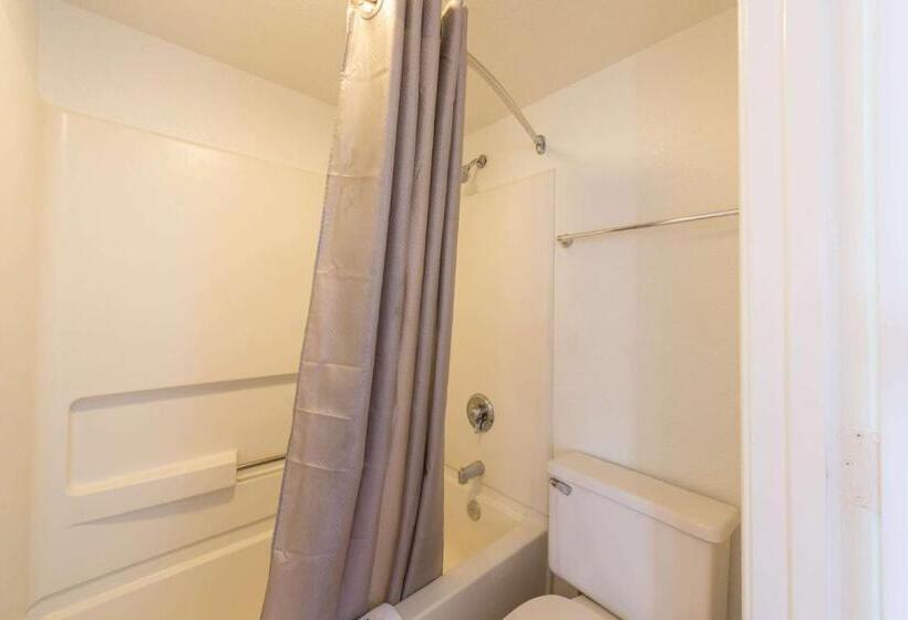 Четырехместный Номер Стандарт, Motel 6norfolk, Va