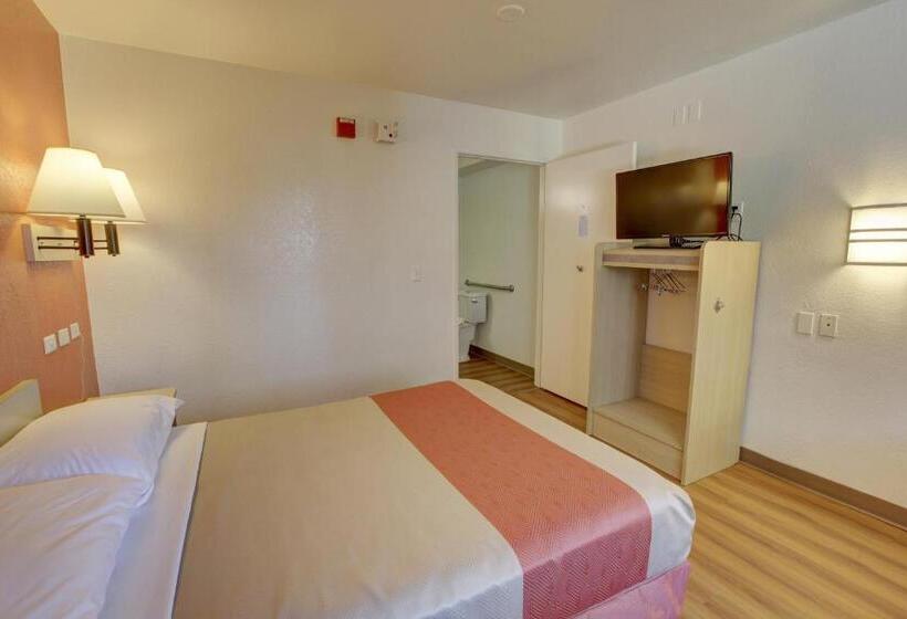 장애인을 위한 스탠다드 룸, Motel 6westminster, Ca  North