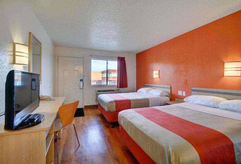 4인용 스탠다드 룸, Motel 6wethersfield, Ct  Hartford