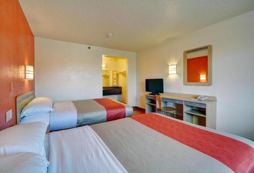 디럭스 4인 룸, Motel 6wethersfield, Ct  Hartford