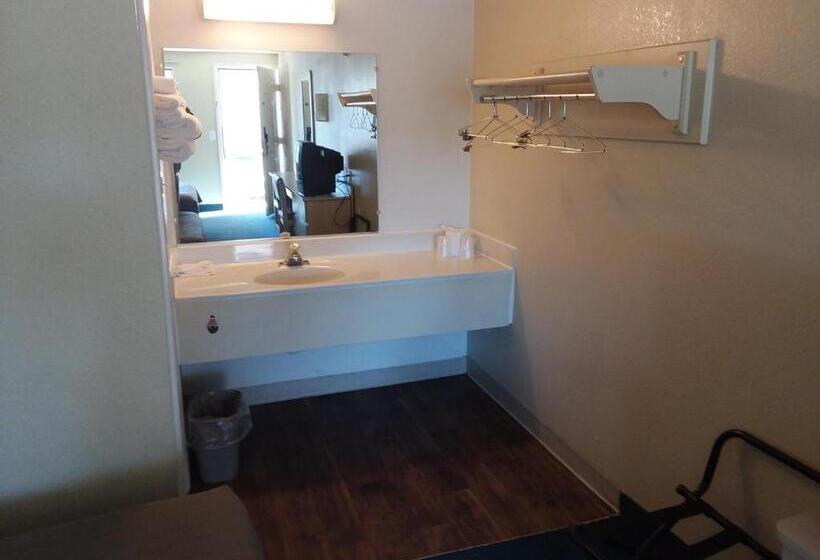Quarto Estandar Cama King, Knights Inn  Burlington, Nc