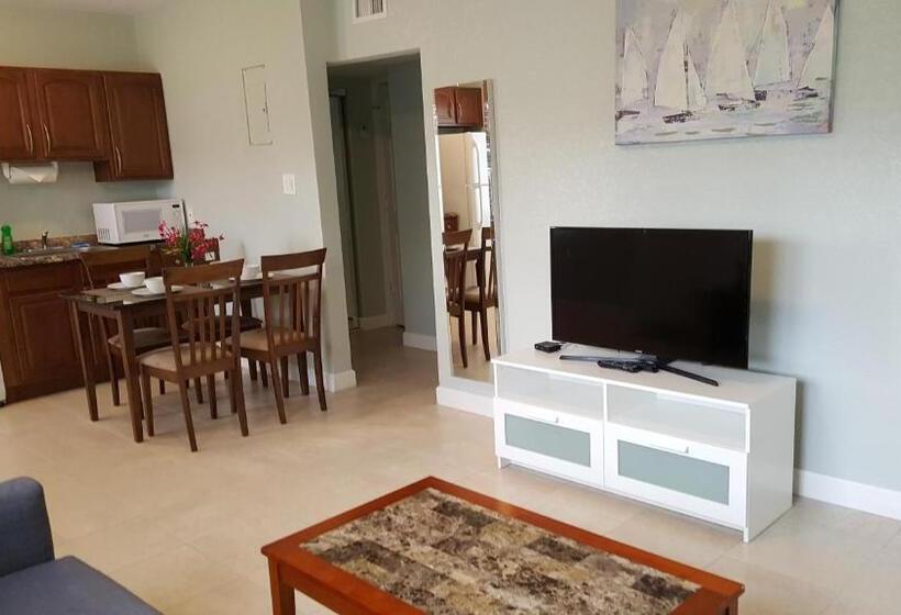 חדר דלוקס עם מיטת קינג, Coral Key Inn