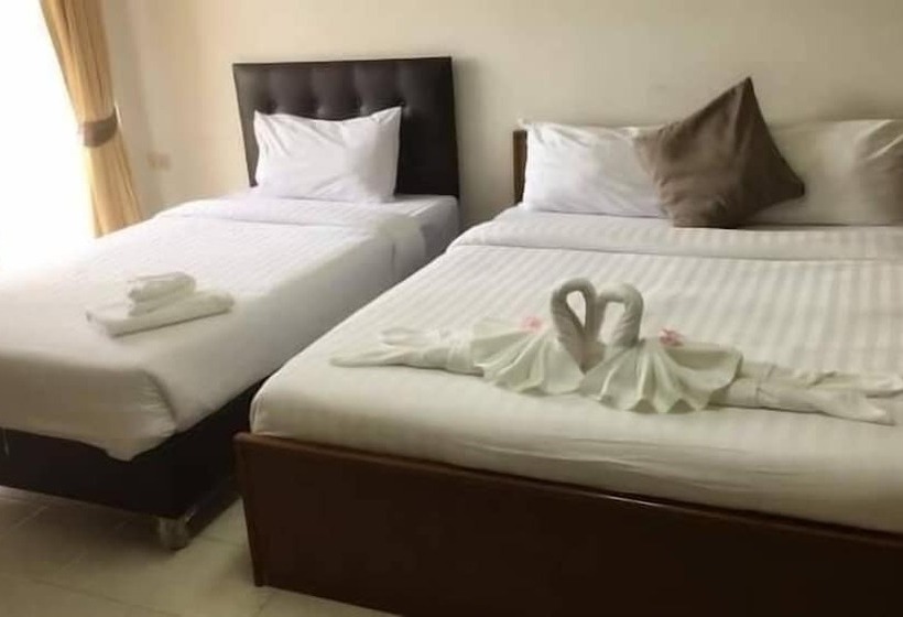 Трехместный Номер Deluxe, Central Pattaya Residence
