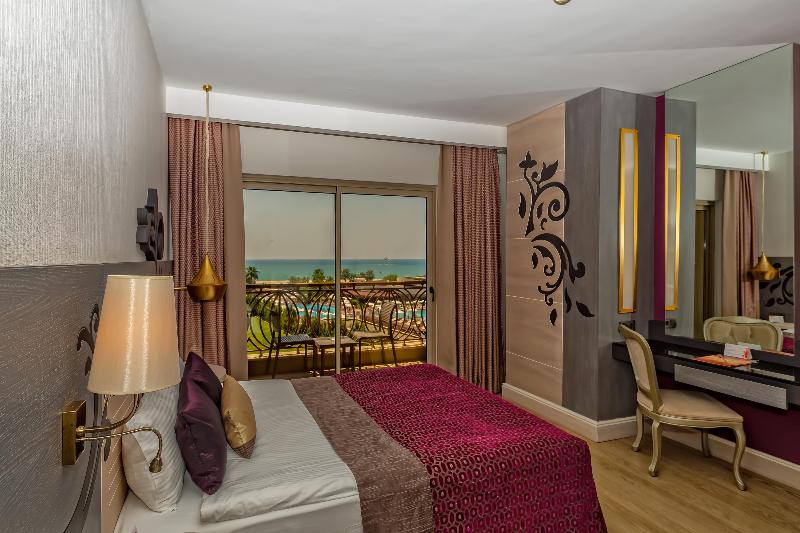 Номер Стандарт Вид на Море, Kirman Belazur  Resort & Spa