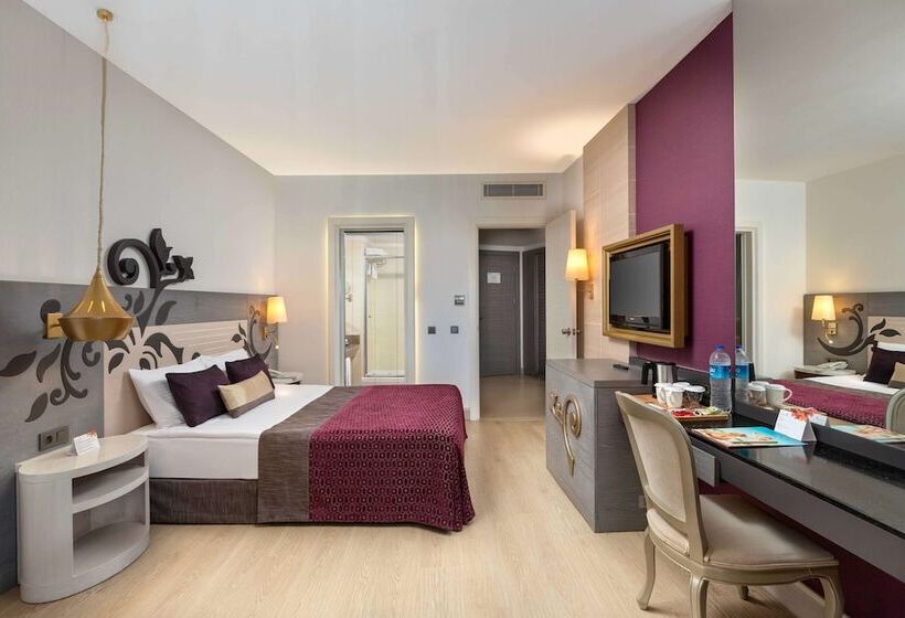 Семейный Номер, Kirman Belazur  Resort & Spa