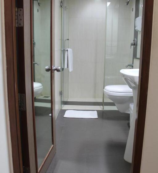 Superior Room, The Lotus Apartment Hotel, Venkatraman Street