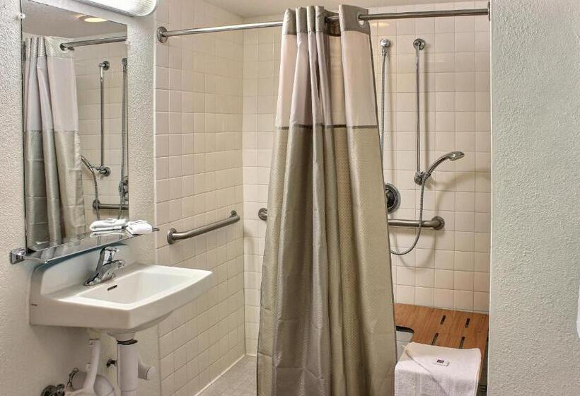 장애인을 위한 스탠다드 룸, Motel 6 San Simeon, Ca  Hearst Castle Area