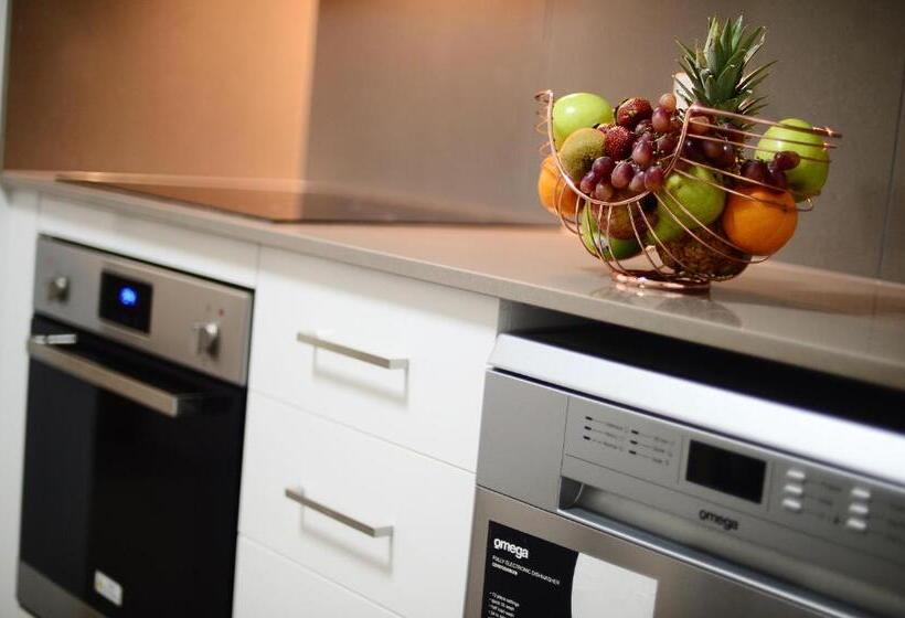 침실 2개 아파트, Oaks Moranbah Suites