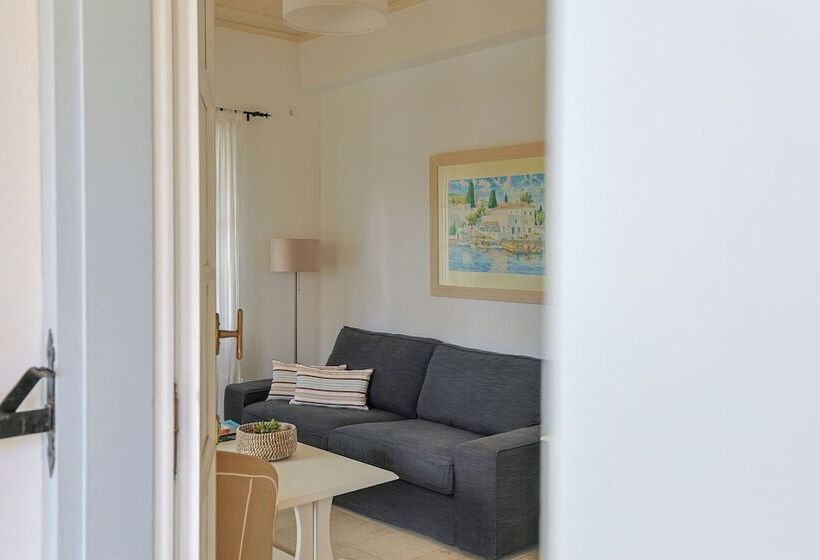 2 Bedroom Apartment Pool View, Villa Nika
