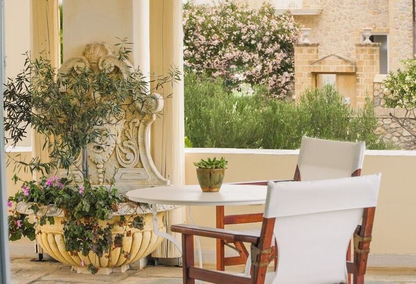 , Villa Nika