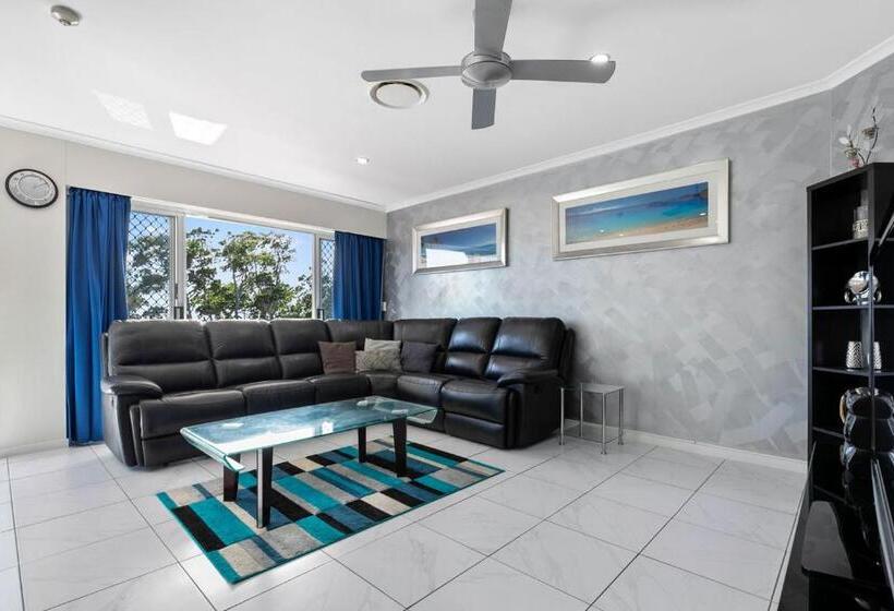 Апартаменты Superior 3 Спальни, White Crest Apartments