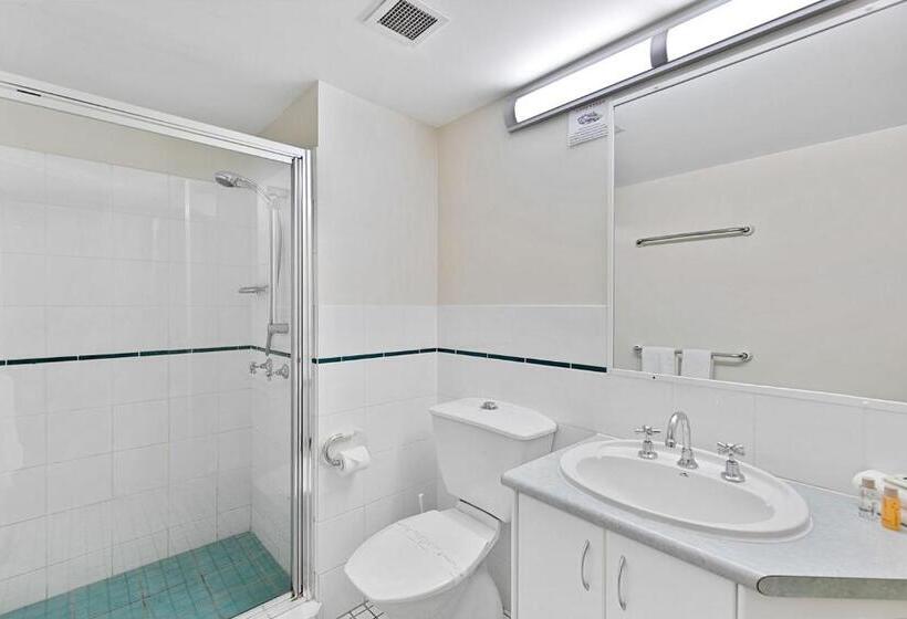 Апартаменты 2 Спальни, White Crest Apartments