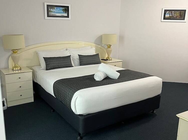 Апартаменты Superior 2 Спальни, White Crest Apartments