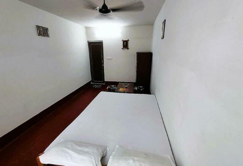 غرفة إقتصادية, Staymaker Gharana Resort
