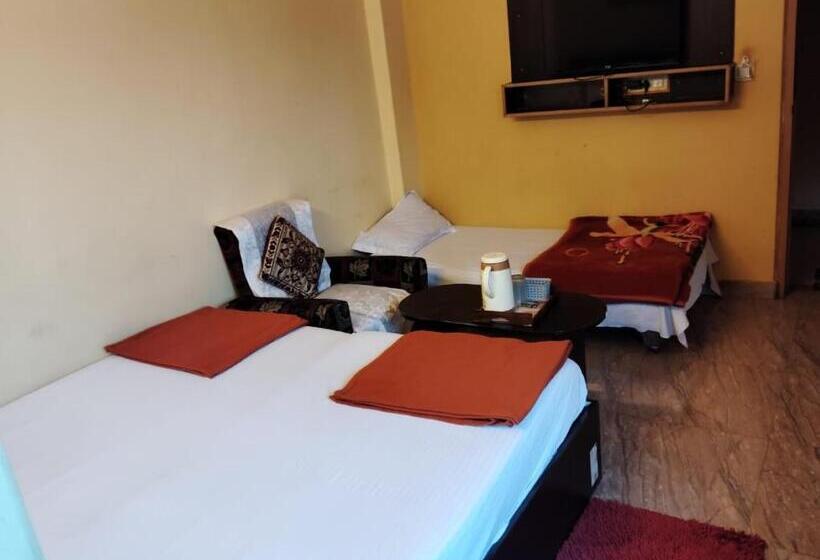Семейный Номер, Ds Residency Varanasi Prime Location Parking
