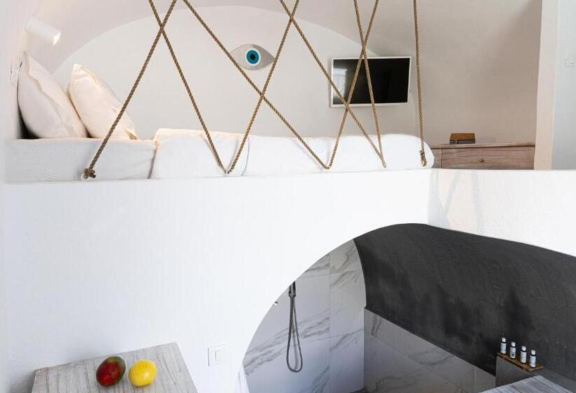디럭스 룸, The Museum Project Oia