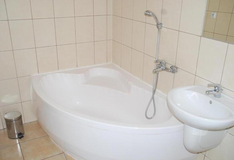 Люкс, Apartamenty Pod Werchowyną