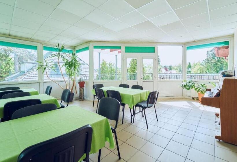 اتاق ساده سه‌ نفره, Marel Apartments U Sowy  Sauna Polanica Zdrój