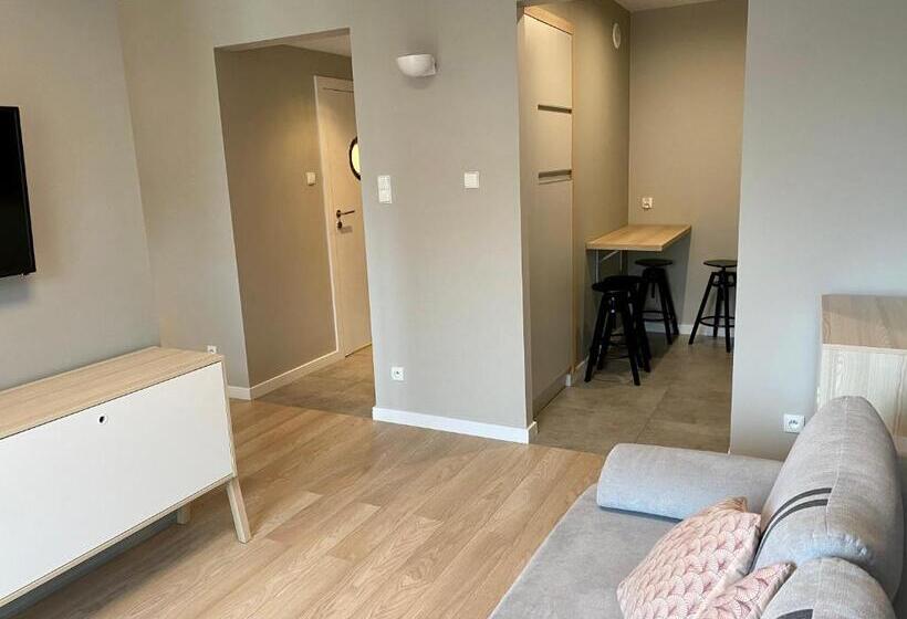 Апартаменты Deluxe 1 Спальня, Apartamenty Bałtyckie   Wczasowa   Osiedle Zamknięte, Winda, Miejsce Parkingowe