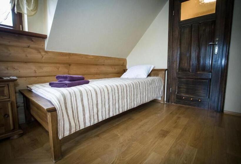 اتاق استاندارد چهارنفره با بالکن, Stary Lwów