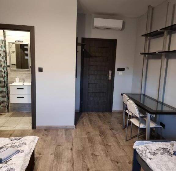 اتاق لوکس, Noclegi 24/h Leszczynek