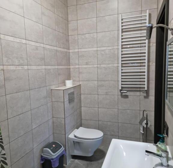 اتاق لوکس, Noclegi 24/h Leszczynek