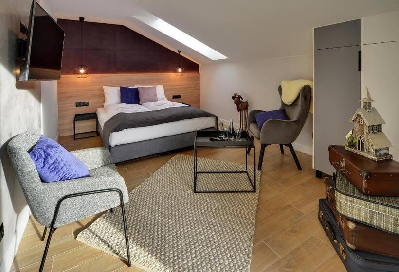 اتاق لوکس چهار تخته, Walizka Wspomnień