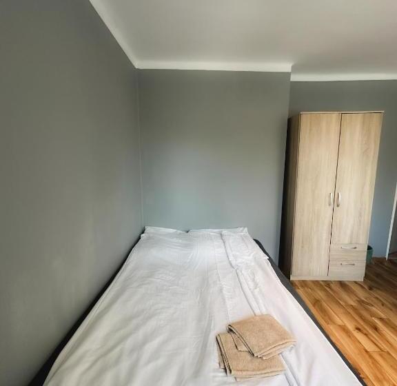 اتاق استاندارد, Kwadrat B&b Spiechowicza