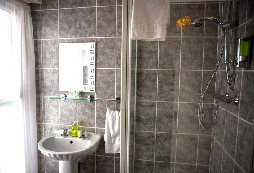 Номер Стандарт, Abbey House B & B