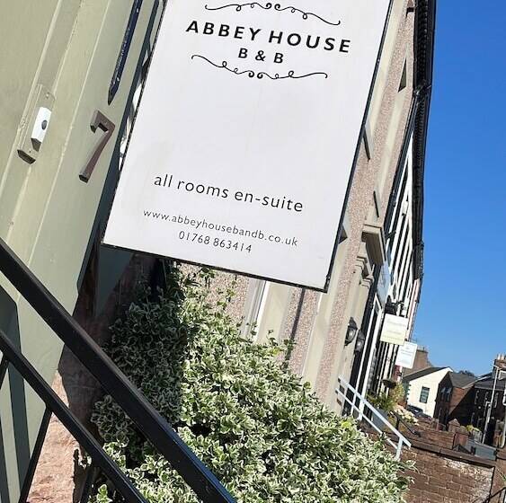 Номер Стандарт, Abbey House B & B