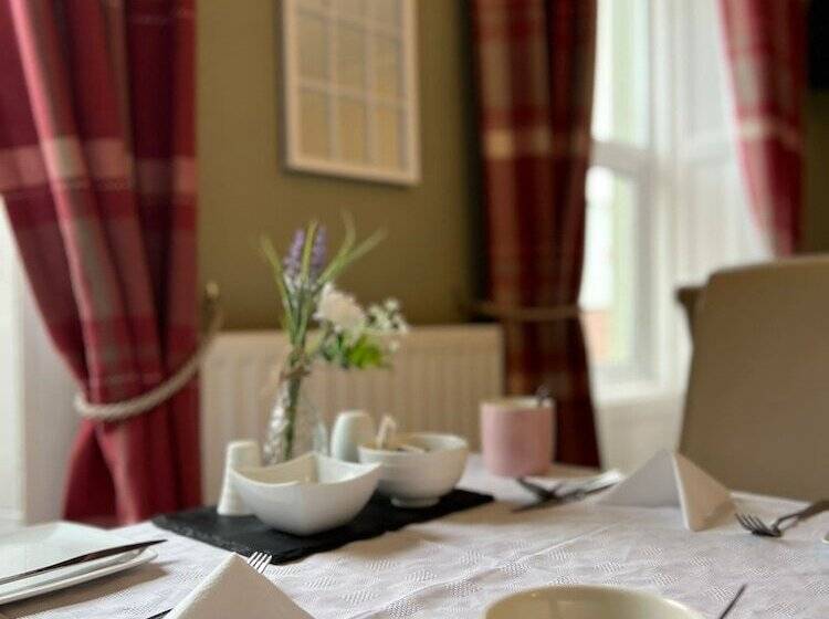 Номер Стандарт, Abbey House B & B