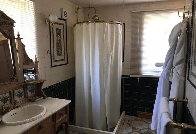 سوئیت با تخت بزرگ, Koala Cottage