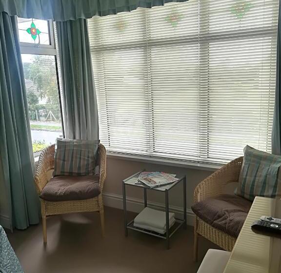 Номер Комфорт, Beech Lodge Guest House