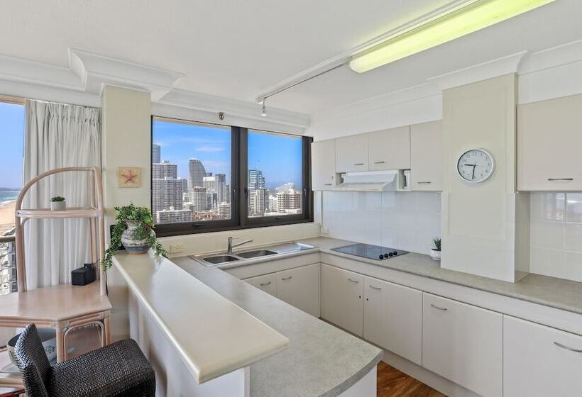 Апартаменты 3 Спальни Вид на Море, Boulevard North Holiday Apartments