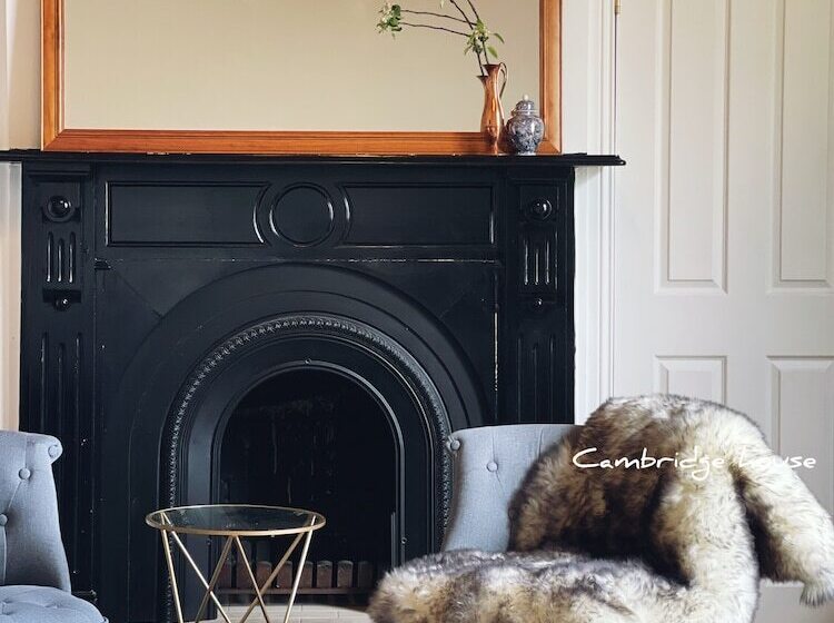 Номер Стандарт, Cambridge House
