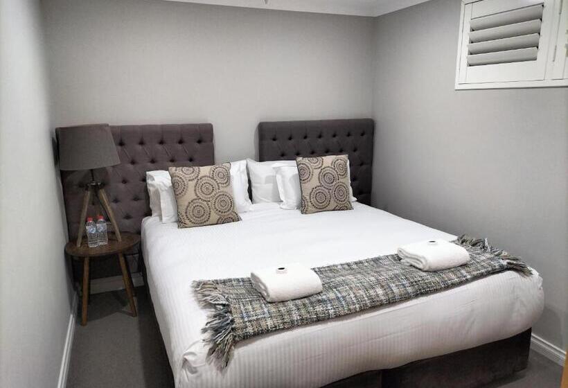 Family Suite, De Russie Boutique