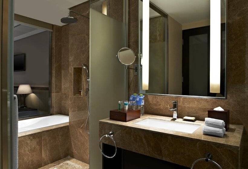 اتاق استاندارد با 2 تخت دوبل, Four Points By Sheraton Qingdao, West Coast