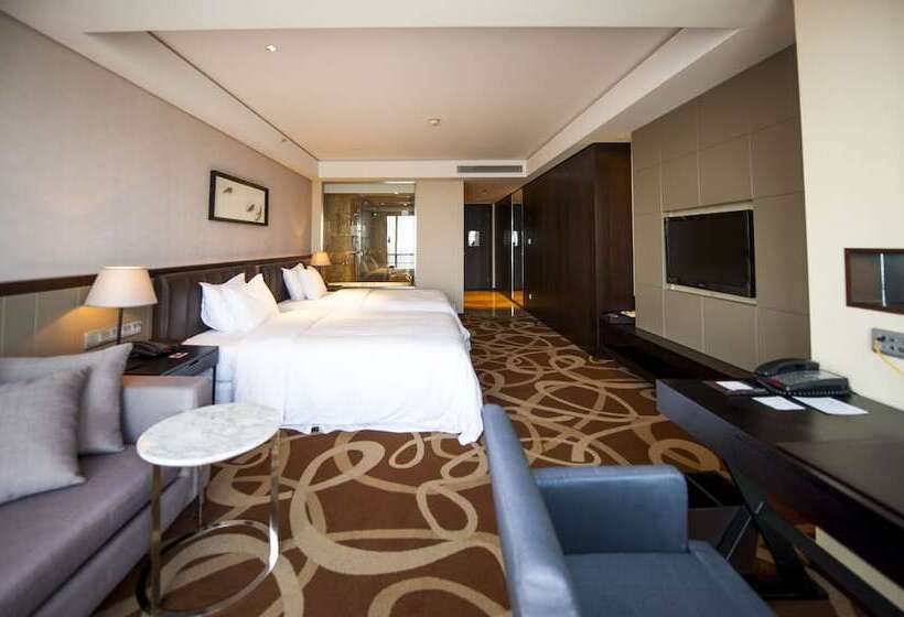 اتاق استاندارد با 2 تخت دوبل, Four Points By Sheraton Qingdao, West Coast