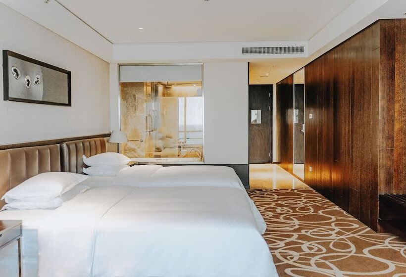 اتاق استاندارد با 2 تخت دوبل, Four Points By Sheraton Qingdao, West Coast