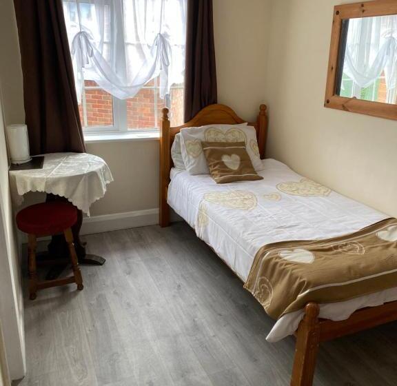 اتاق استاندارد یک نفره, Clarendon Lodge   Accommodation Only