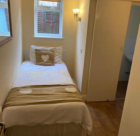اتاق استاندارد یک نفره, Clarendon Lodge   Accommodation Only