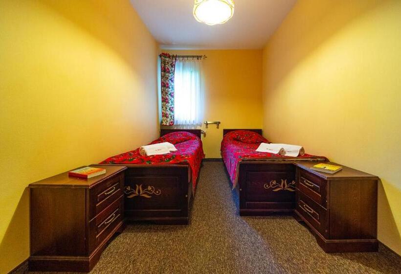 Люкс Повышенной Комфортности, Apartamenty I Pokoje W Willi Na Ubocy