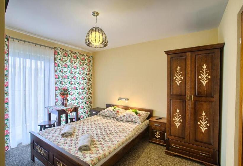 Номер Deluxe, Apartamenty I Pokoje W Willi Na Ubocy