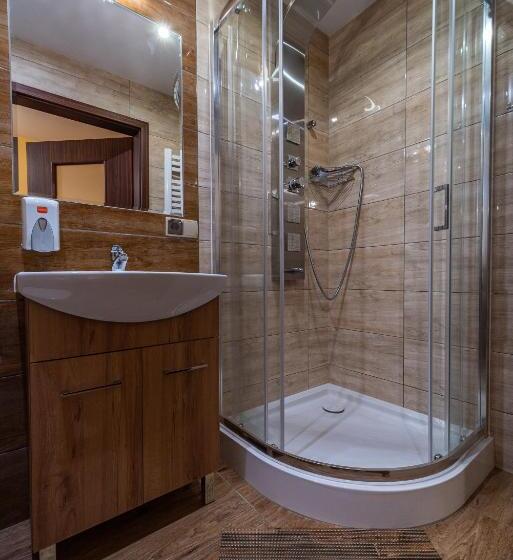 Четырехместный Номер Deluxe, Apartamenty I Pokoje W Willi Na Ubocy