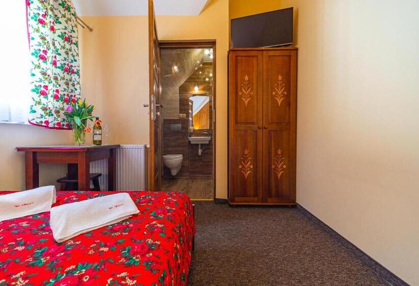 Номер Deluxe, Apartamenty I Pokoje W Willi Na Ubocy