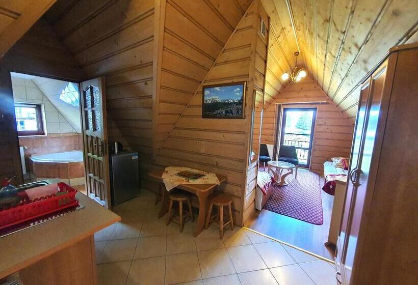 Студио Стандарт с Балконом, Pokoje Skalnica