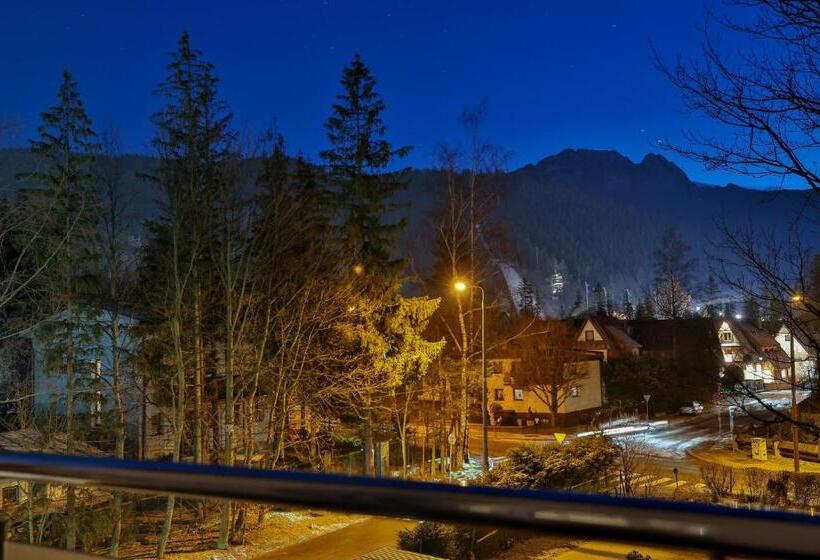 Quarto Estandar Vista Montanha, Narciarski Dworek