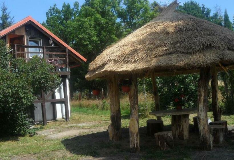 Семейное Бунгало, Agroturystyka Pod Dębami W Klukach